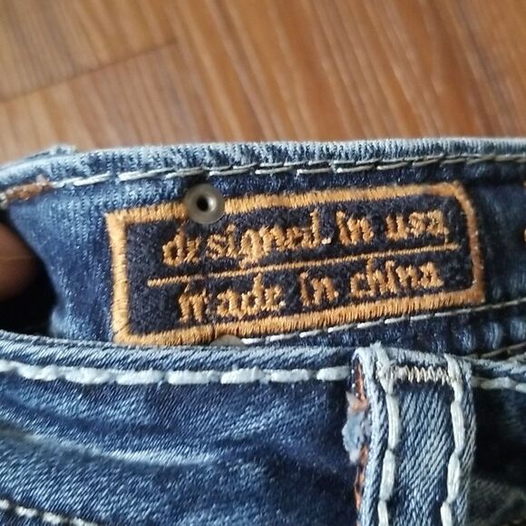 ROCK REVIVAL Boot Cut Jeans Womens size 28, Inseam 28 Brand new - Picture 3 of 8